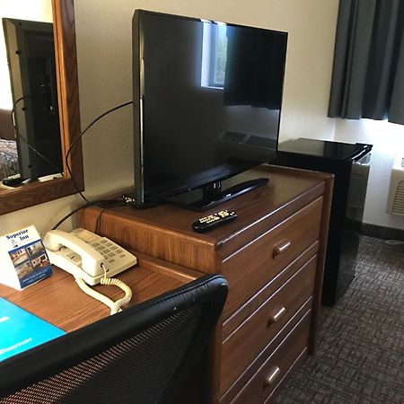 Superior Inn חדר תמונה