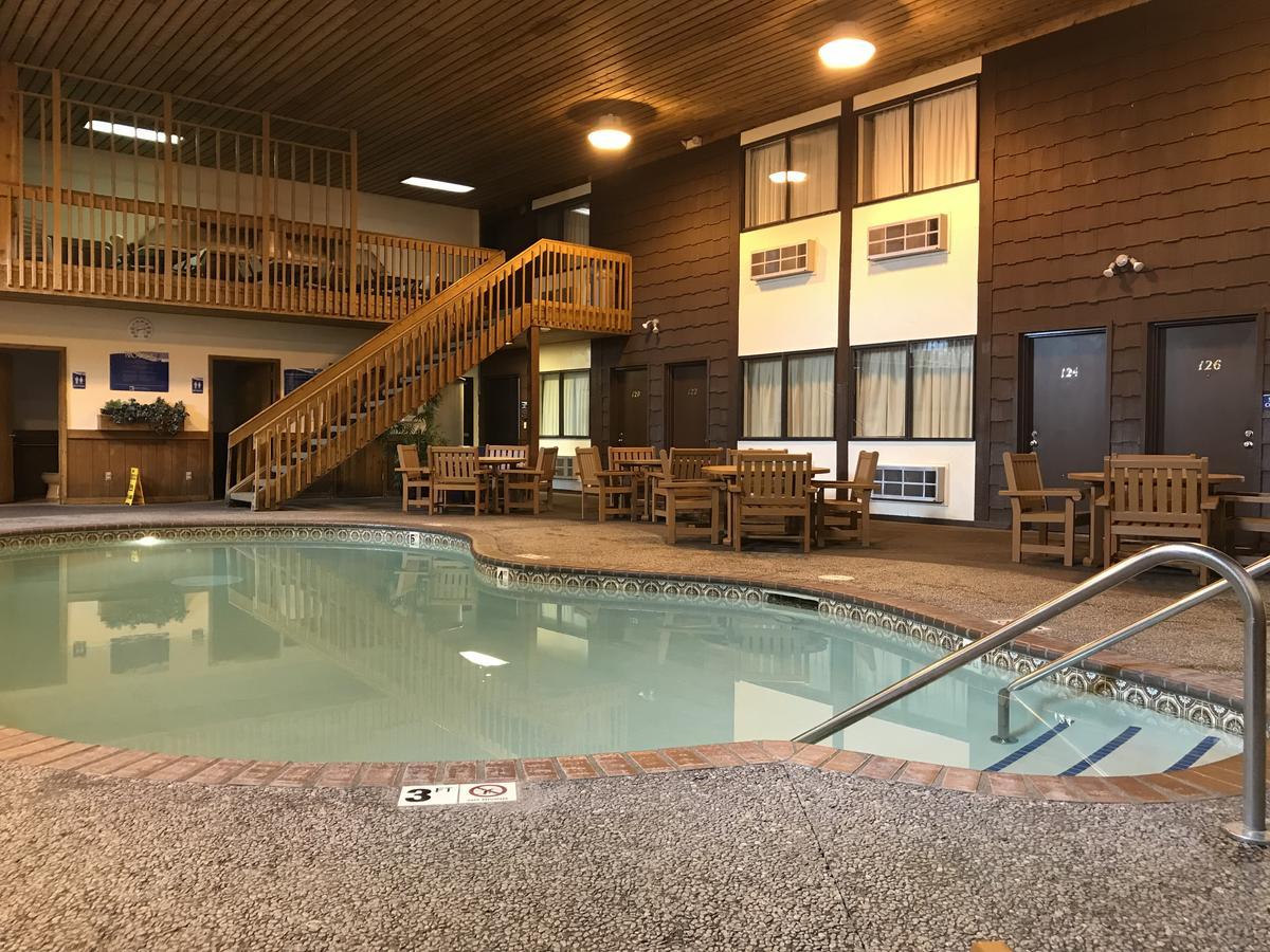 Superior Inn מראה חיצוני תמונה